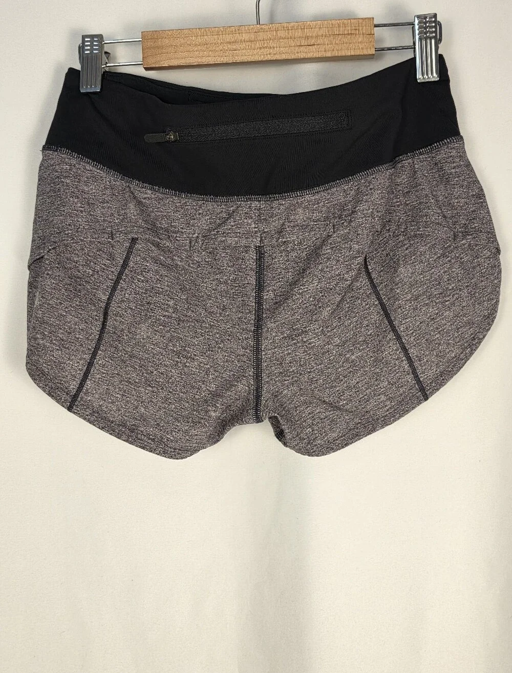 Lululemon Speed Up Low Rise Short 2.5